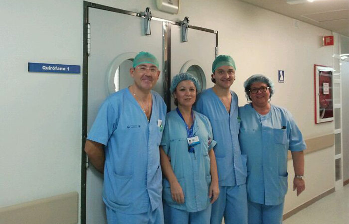 Perfeccionando técnicas de Cirugía ortopédica con el Doctor Van Dijk